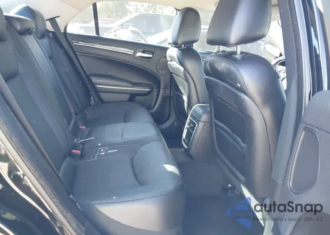 2017 Chrysler 300 Limited z USA, uszkodzony, nr VIN 2C3CCAAG5HH553065